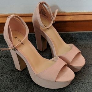 Lawren Heeled Sandal